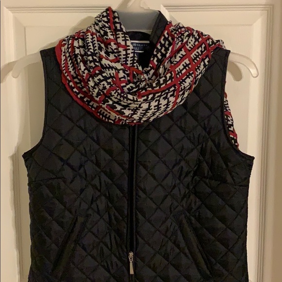 Free scarf with vest